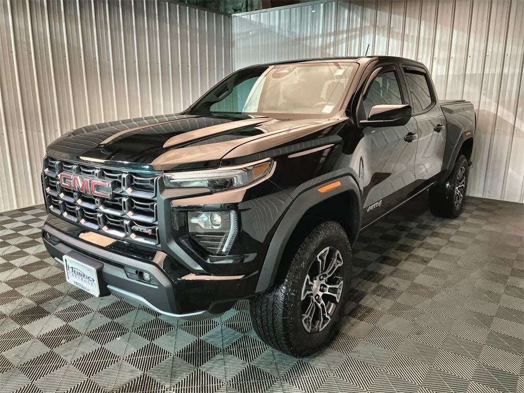 2023 GMC Canyon AT4 Crew Cab 4WD