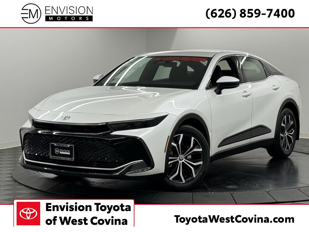 2023 Toyota Crown XLE AWD