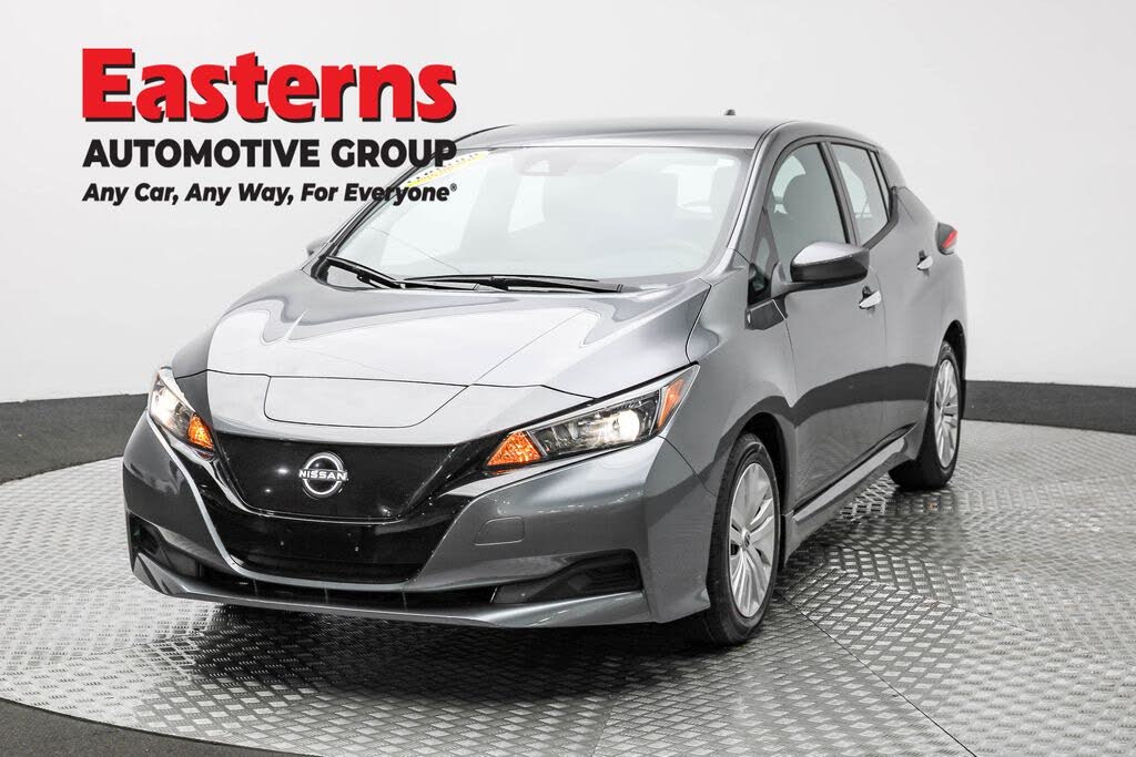 2024 Nissan LEAF S FWD