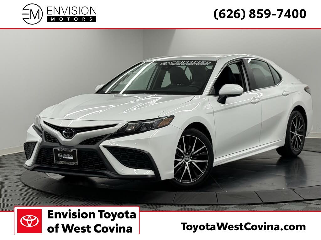 2024 Toyota Camry SE FWD