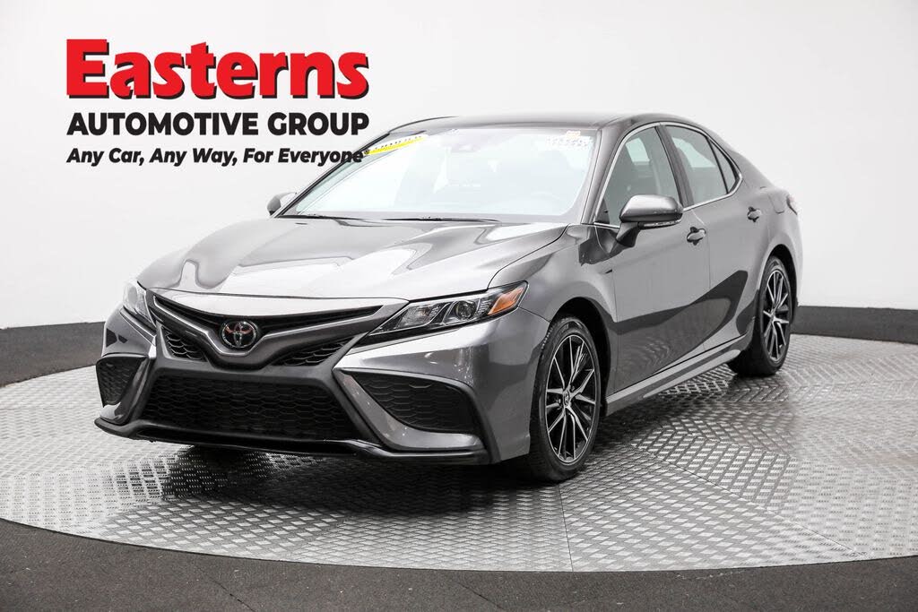 2024 Toyota Camry SE FWD