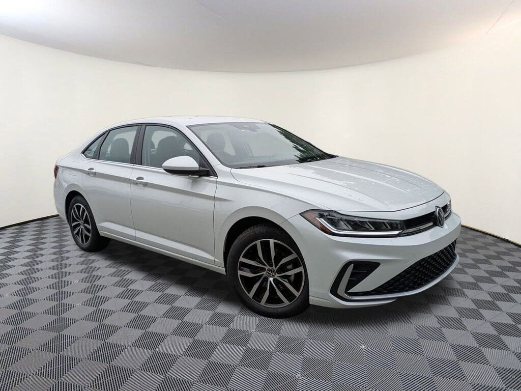 2025 Volkswagen Jetta SE FWD