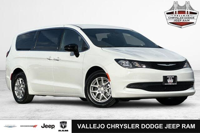 2026 Chrysler Voyager LX FWD