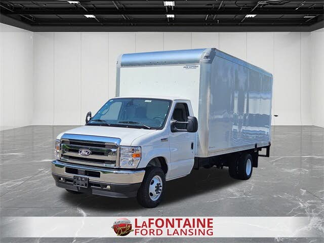 2026 Ford E-Series Chassis E-450 SD Cutaway 158 DRW RWD