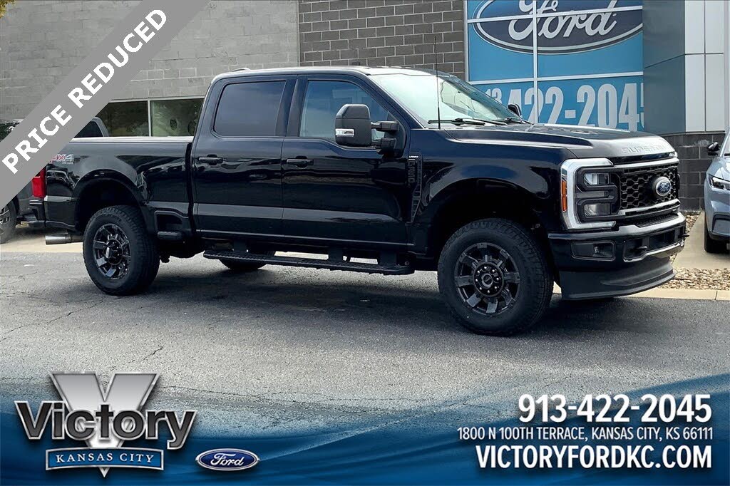 2023 Ford F-350 Super Duty Lariat Crew Cab 4WD