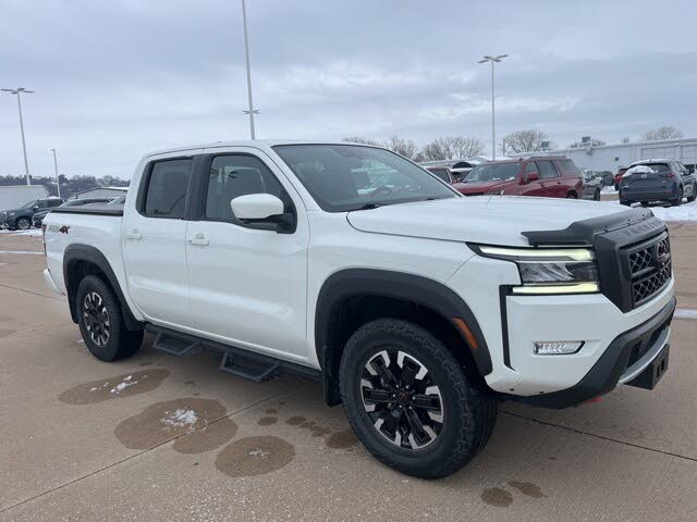 2023 Nissan Frontier PRO-4X Crew Cab 4WD