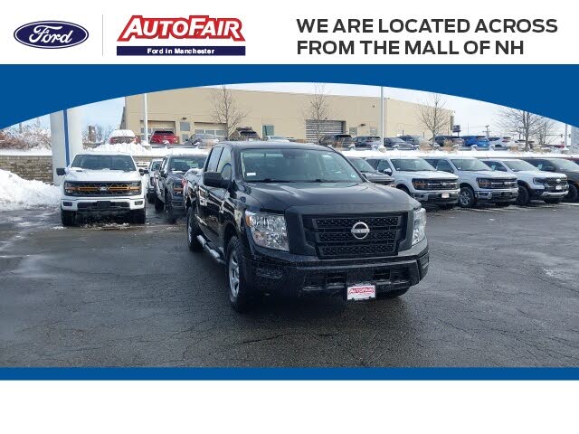 2023 Nissan Titan S Crew Cab 4WD