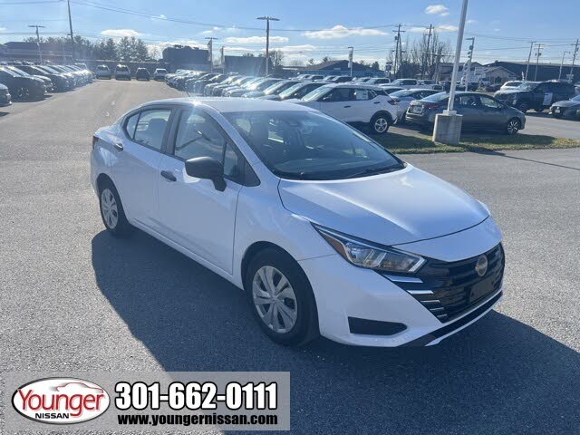 2023 Nissan Versa S FWD