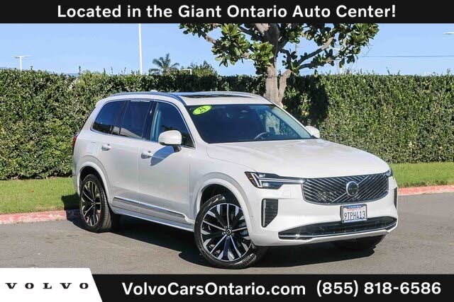 2025 Volvo XC90 B5 Plus Bright Theme 7-Passenger AWD