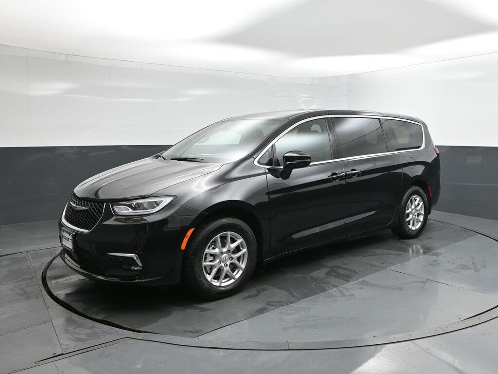 2026 Chrysler Pacifica Select FWD