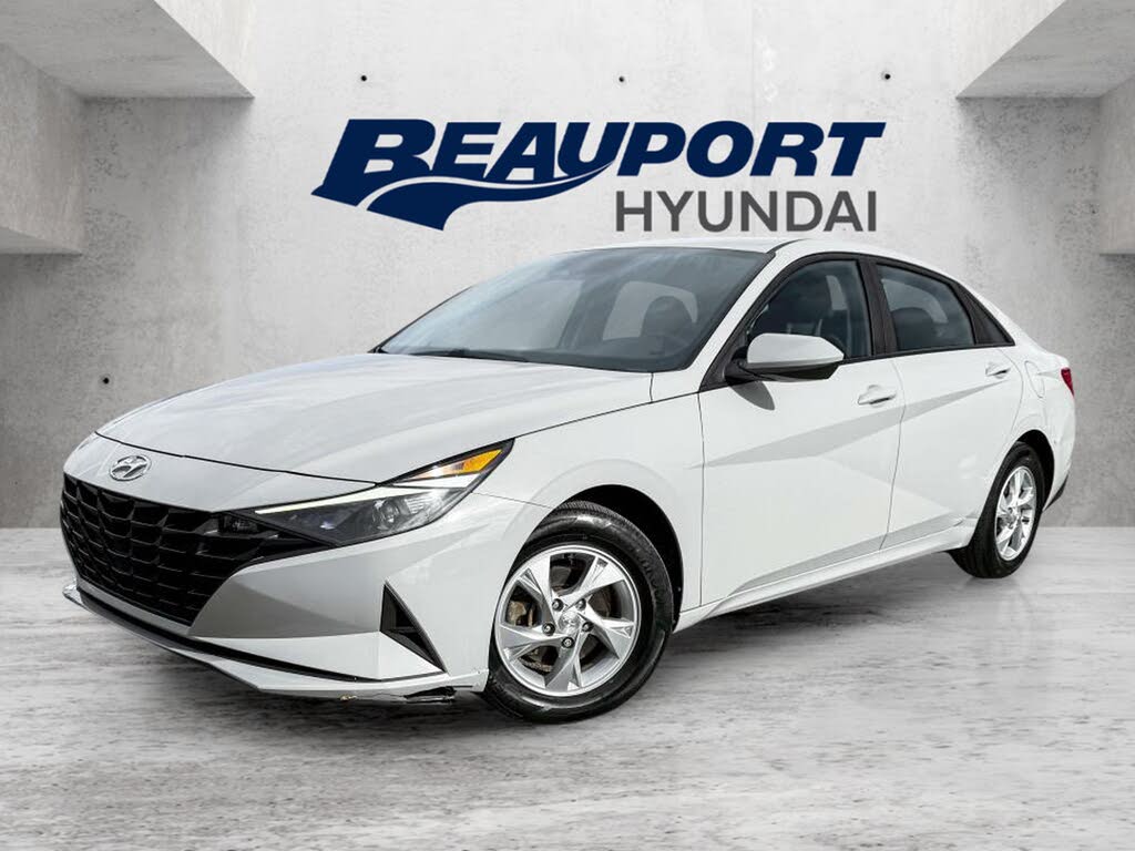 2022 Hyundai Elantra Essential FWD