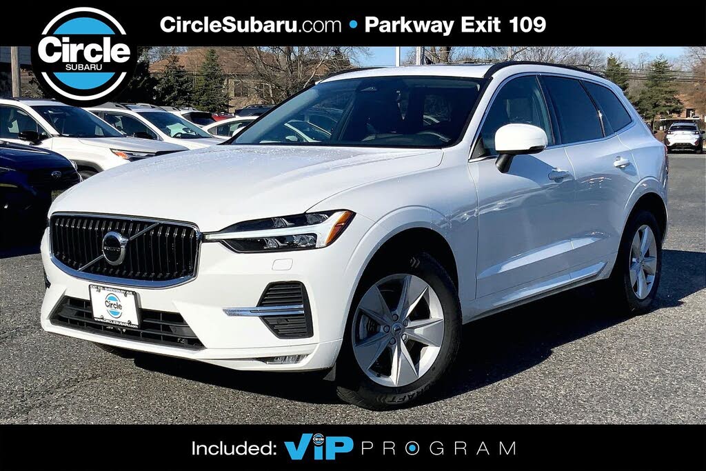 2022 Volvo XC60 B5 Momentum AWD