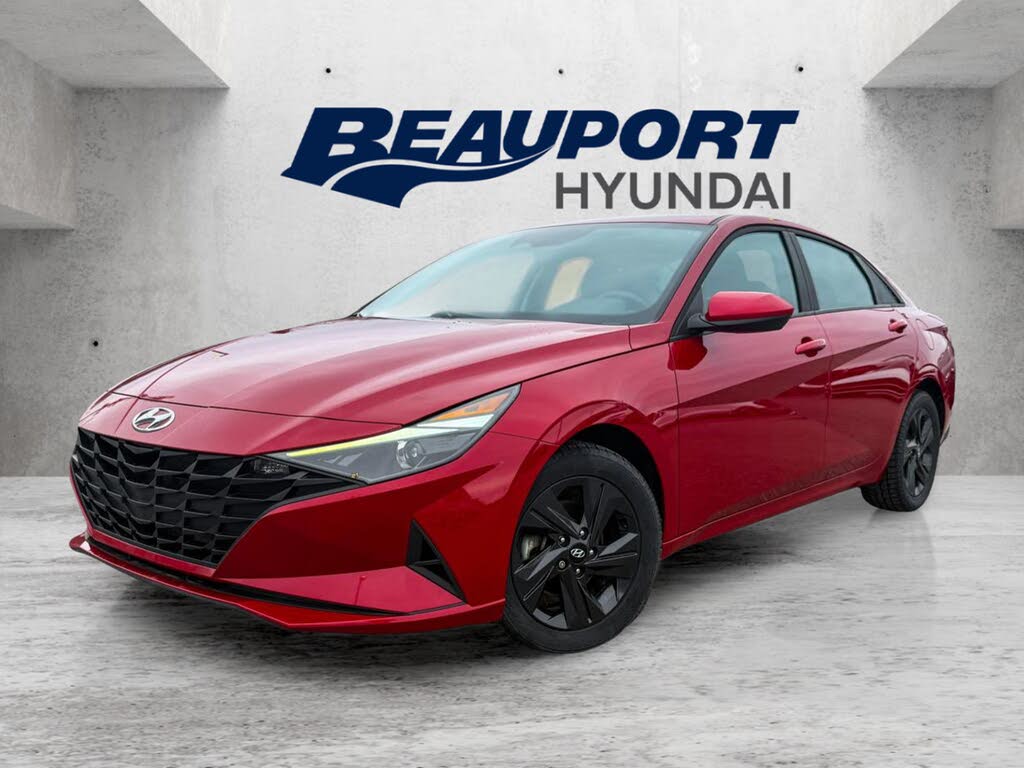 Hyundai Elantra Preferred FWD 2023