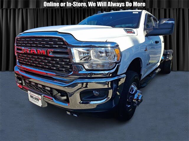 2024 RAM 3500 Chassis SLT Crew Cab LB DRW 4WD