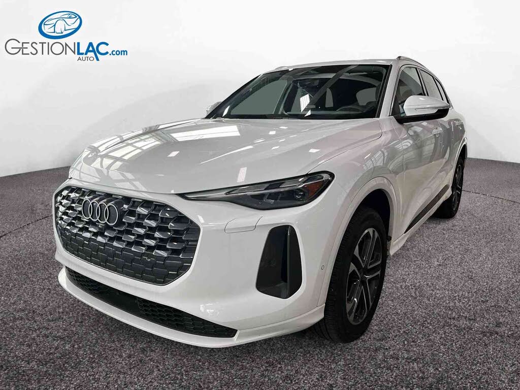 2025 Audi Q5 quattro Premium 40 TFSI