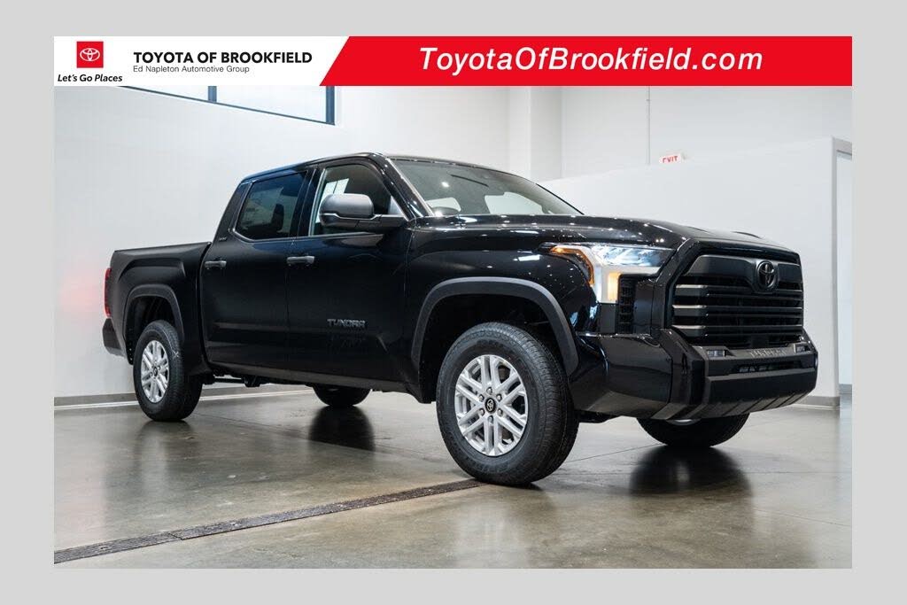 2026 Toyota Tundra SR5 CrewMax Cab 4WD