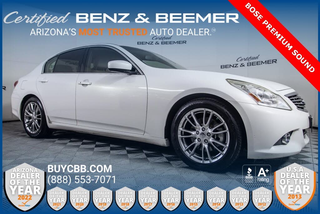 2012 INFINITI G37 Journey Sedan RWD