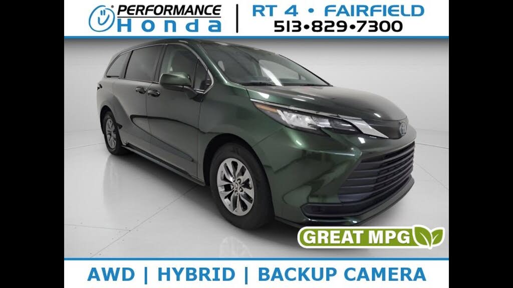 2022 Toyota Sienna LE 8-Passenger AWD