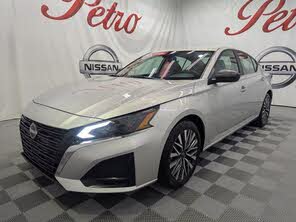 Nissan Altima 2.5 SV FWD