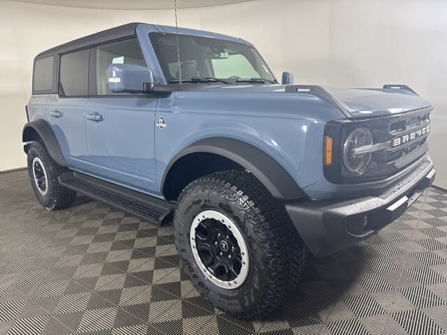2025 Ford Bronco Outer Banks 4-Door 4WD