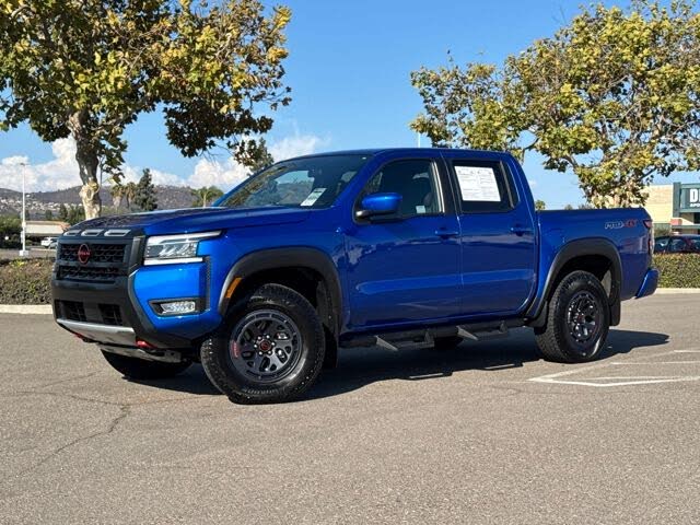2025 Nissan Frontier PRO-4X Crew Cab 4WD