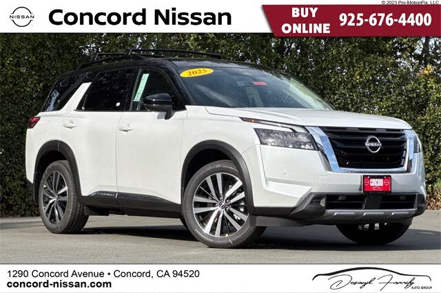 2025 Nissan Pathfinder Platinum 4WD