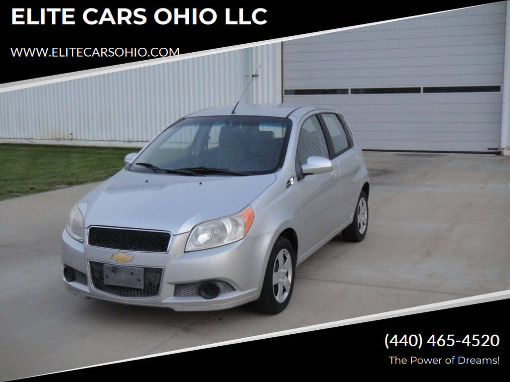 2011 Chevrolet Aveo 5 1LT Hatchback FWD