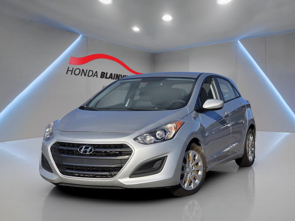 Hyundai Elantra GT GL FWD 2016