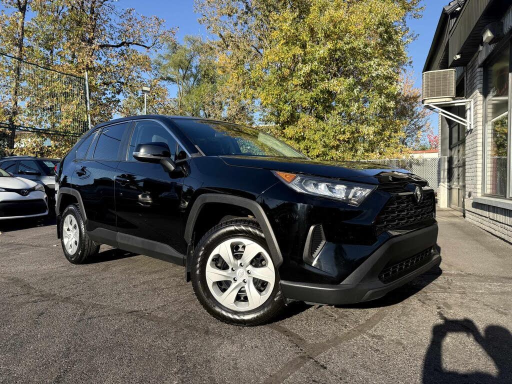 2022 Toyota RAV4 LE AWD