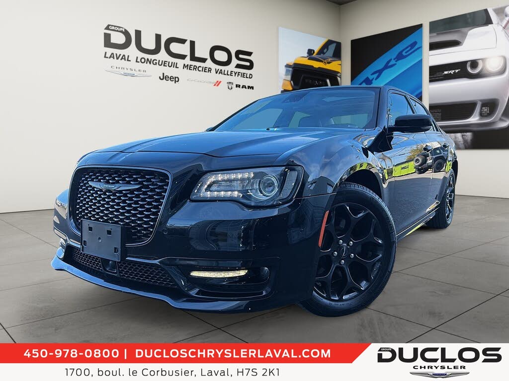 2023 Chrysler 300 Touring L AWD