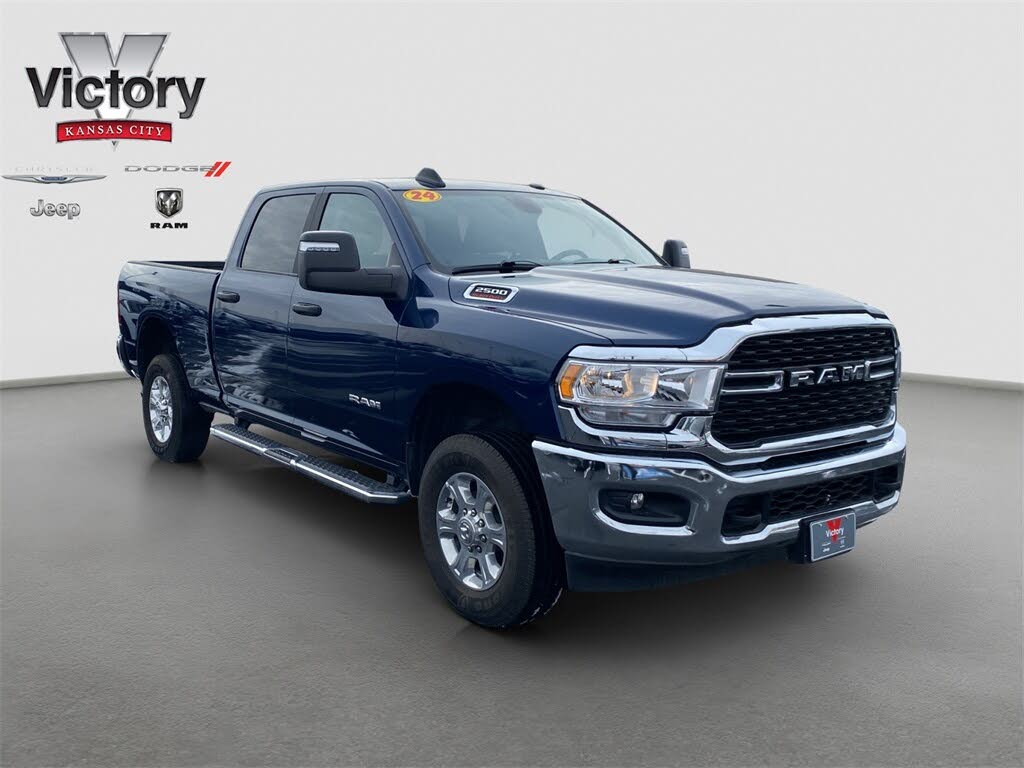 2024 RAM 2500 Big Horn Crew Cab 4WD