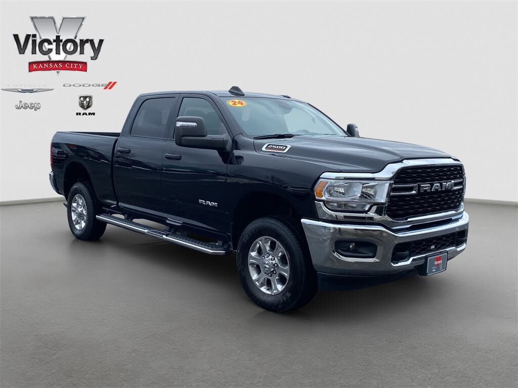 2024 RAM 2500 Big Horn Crew Cab 4WD