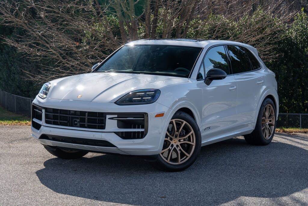 2025 Porsche Cayenne GTS AWD