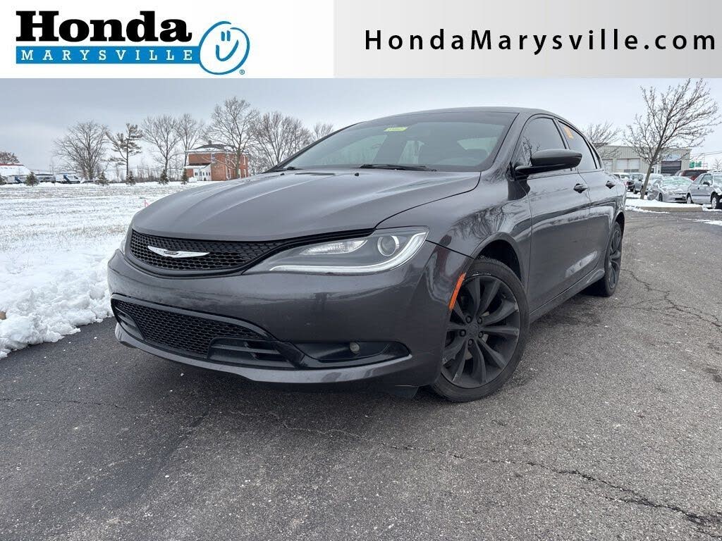 2016 Chrysler 200 S Sedan FWD
