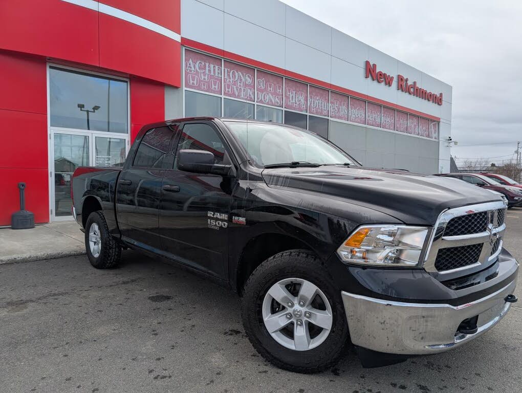 2022 RAM 1500 Classic SLT Crew Cab 4WD
