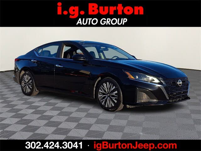 2023 Nissan Altima 2.5 SV FWD