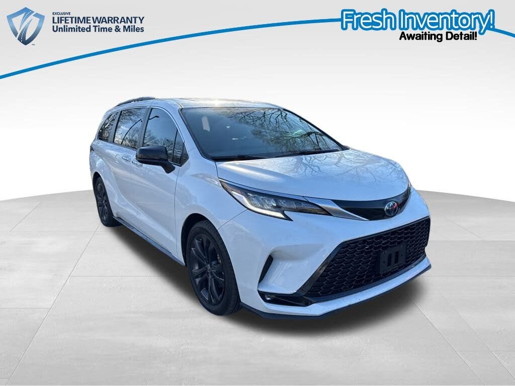 2023 Toyota Sienna XSE 7-Passenger FWD