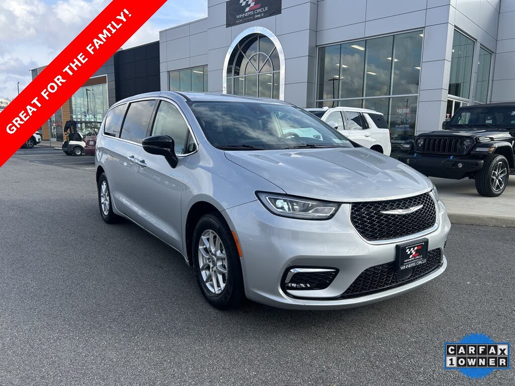 2024 Chrysler Pacifica Touring L FWD