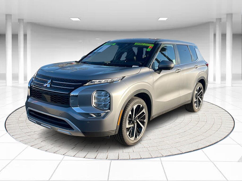 2024 Mitsubishi Outlander SE Black Edition FWD