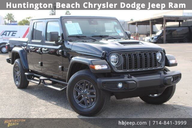 2025 Jeep Gladiator Sport S Crew Cab 4WD
