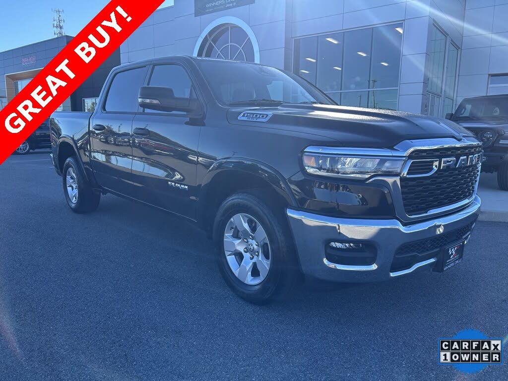 2025 RAM 1500 Big Horn Crew Cab 4WD
