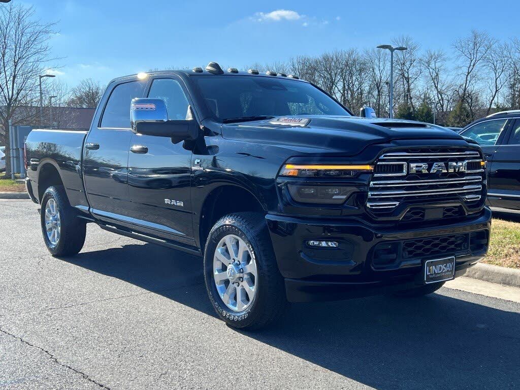 2025 RAM 3500 Laramie Crew Cab 4WD