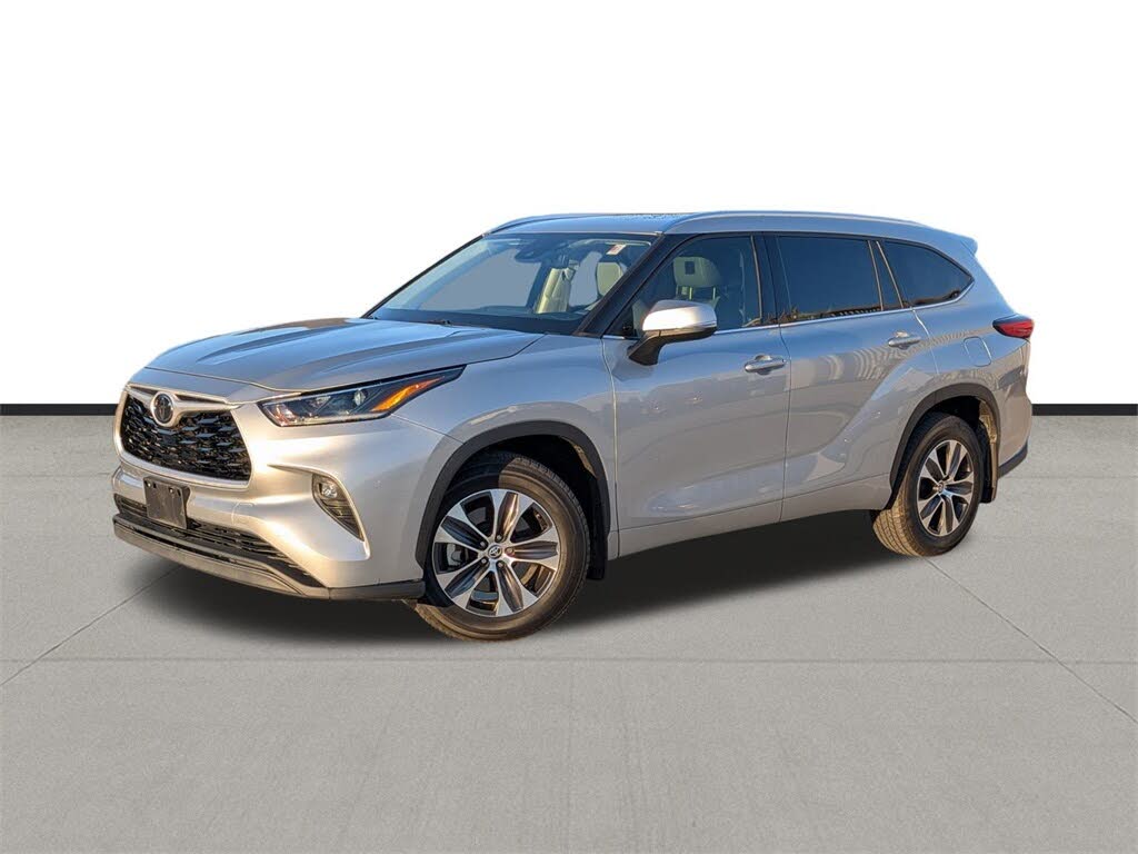 2021 Toyota Highlander XLE FWD