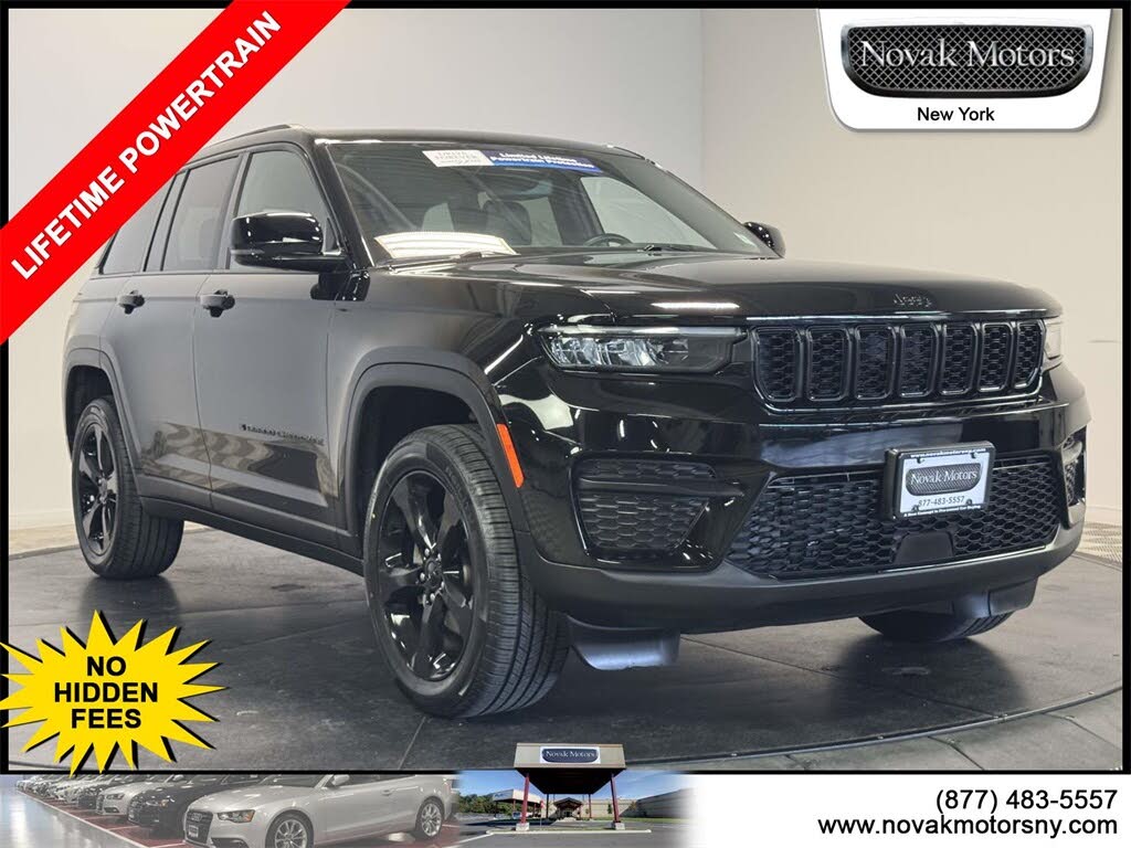 2022 Jeep Grand Cherokee Altitude 4WD