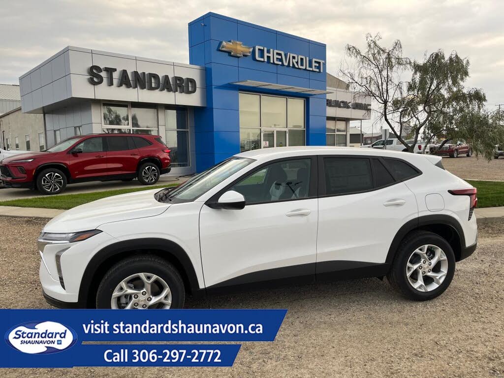 2025 Chevrolet Trax LS FWD