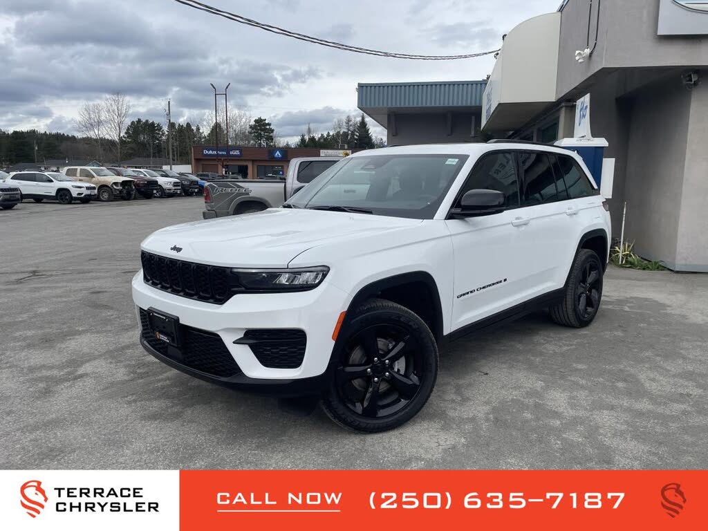 2025 Jeep Grand Cherokee Altitude 4WD