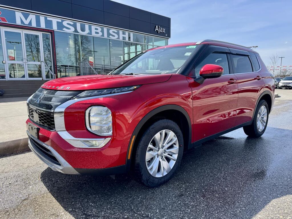 Mitsubishi Outlander SE FWD 2025