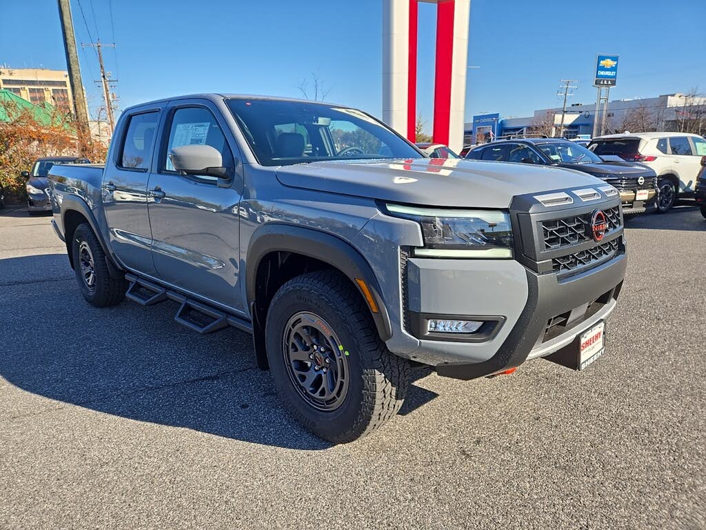 2026 Nissan Frontier PRO-4X Crew Cab 4WD