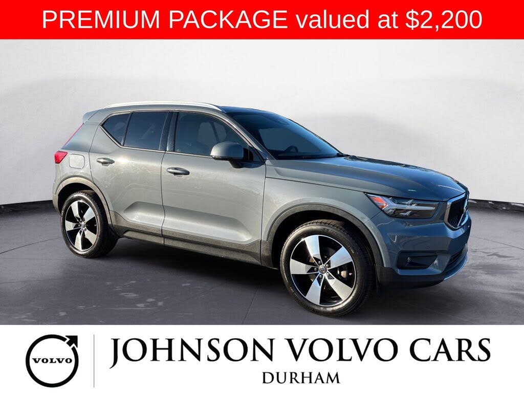 2021 Volvo XC40 T5 Momentum AWD