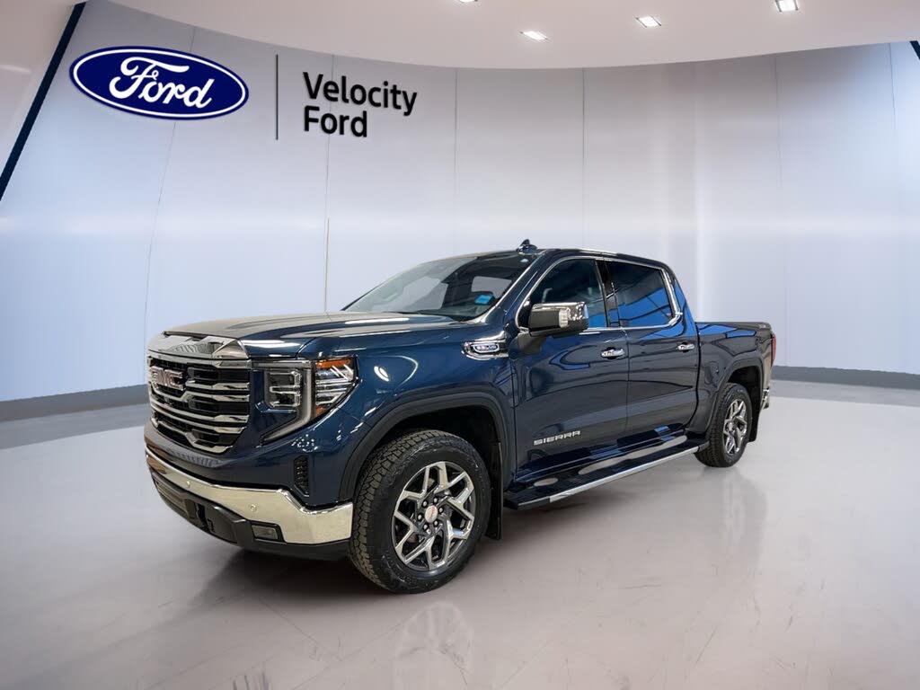 2022 GMC Sierra 1500 SLT Crew Cab 4WD